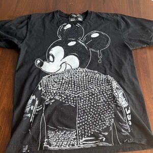 Domrebel - RARE VINTAGE - Black Graphic T-Shirt with Cartoon Design - large men